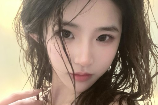 刚官宣23岁网红女友仅3天林俊杰就因亲吻幼童被骂上热搜？完整视频曝光后全网集体道歉！