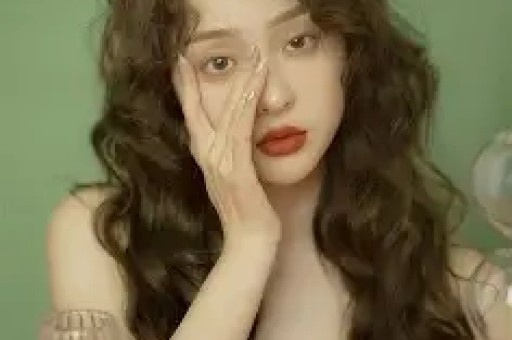非科班碾压专业？沈梦辰演技逆袭贵妃接戏杨紫引爆热搜！
