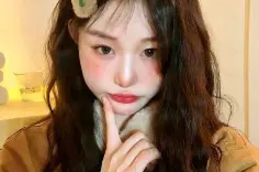 三山凌辉被曝出轨后毫不遮掩亲密姿态