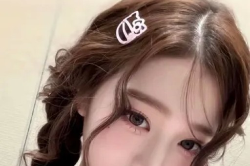 曝71岁谭咏麟出轨23岁粉丝证据只是一张背影图不信娱乐圈了？